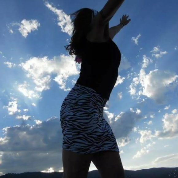 Meet your Posher, Mindy - Picture 1 of 1